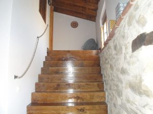 Escaleras de madera.
